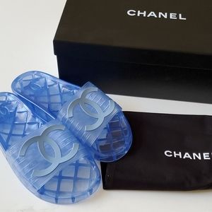 chanel slides pool